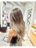 アヴァンス 京橋店(AVANCE)&nbsp;【3D技術】ミルクティーブロンドの立体バレイヤージュ