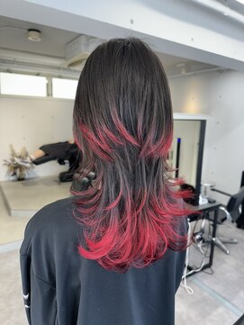 シーン(seen) ◆派手髪エンドカラーブリーチカラーシャギーウルフレイヤー