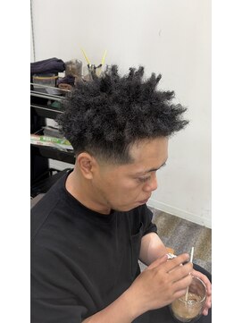 アフューズバイストゥー(Vfuse by StueW) スパイキーアフロ