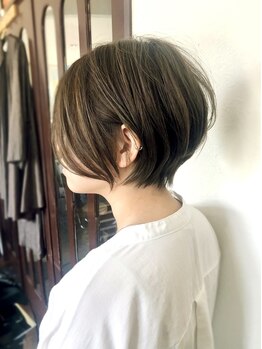 アトリエ(atelier)の写真/サスーンカット技術をベースにしたデザインカット♪形が崩れにくく、ブローが楽です。なりたいスタイルへ♪