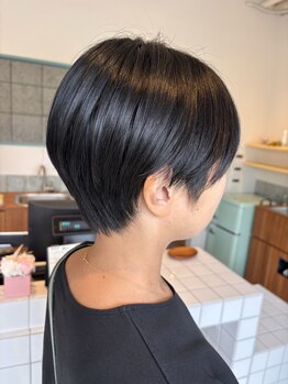 エイチ ヘアアンドメイク(eich hair&make)の写真/マンツーマンの相談しやすい空間で大人女性のお悩みに合わせた、女性らしさあふれるショートヘアをご提案◎