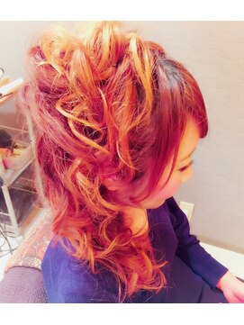 アイビス(AIBIZ) イベント/編み込みサイドちらしのハーフアップ