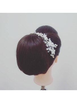 ヘアーアンドメイク ディライト(Hair&Make Delight) キレイ目アップ