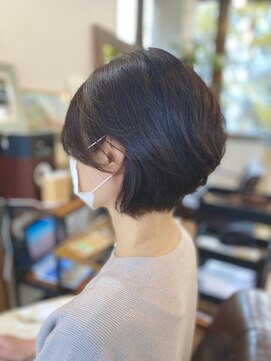 キイヒ(kiihi) ショートボブにパーマ
