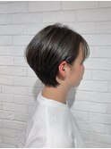 さっぱりタイトなミニマムショート