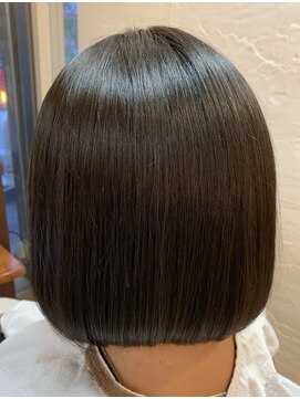 ファーレンピュアスウィート(fahren-pure-suite) ワンレンボブ／ボブ/ショート/髪質改善/黒髪/酸熱トリートメント