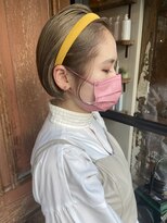 コキャン(COQUIN)&nbsp;金髪　ブロンド　ハイトーン　ボブ　ミニボブ　切りっぱなしボブ