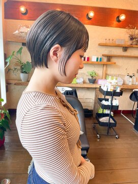 ナンバー(Number) 【大分/わさだ/Number】小顔ショートヘア20代30代40代50代