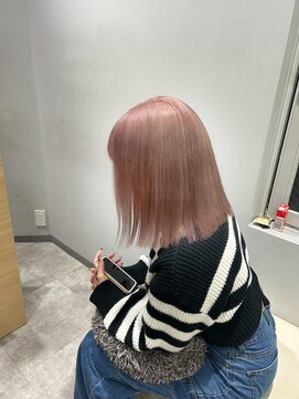 アヴァンス 京橋店(AVANCE) 切りっぱなしボブにピンクベージュ