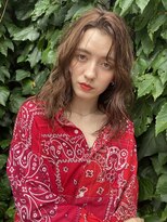 レオニード 表参道(LEONID) セミロング グラマラスカール ヌーディーベージュ