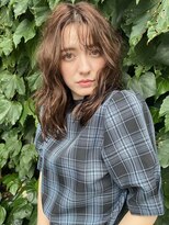 レオニード 表参道(LEONID)&nbsp;セミロング　グラマラスカール　ヌーディーベージュ