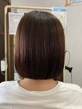 湊(minato)の写真/大人女性の魅力を引き出すショートヘアはminato湊で◇どこから見ても美しいシルエットが長続き！《亀山》