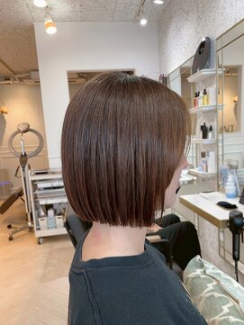 DAMANI 表参道 髪質改善/ヘッドスパ/ハイライト/白髪染め/白髪ぼかし/縮毛矯正 似合わせカット/ミディアムレイヤーカット[表参道駅]