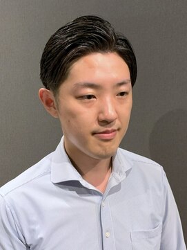 アンドワークス カシワ(&WORKS kashiwa) アップバングスタイル