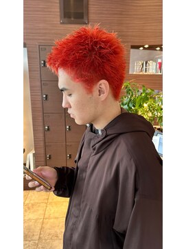 ブローチ(broche) スパイキーショート