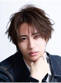 毛流れパーマフェザリーコンマヘアウルフ