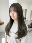 オリーブグレージュ
