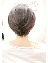 ミッシェル アフロート(michelle afloat) 20代30代40代50代ラウンドCカーブカット×ひし形くびれショート