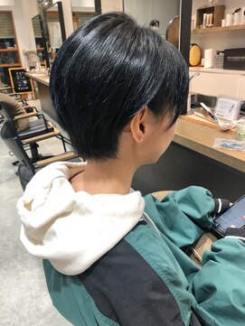 ビヨウシツ ポスタ ネイビーカラーショート　正木ゆかり