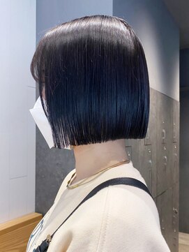 アイティー バイ アルバム 中野店(IT by ALBUM) 黒髪ボブ_アースカラーくびれヘアツートンカラー_ba378441