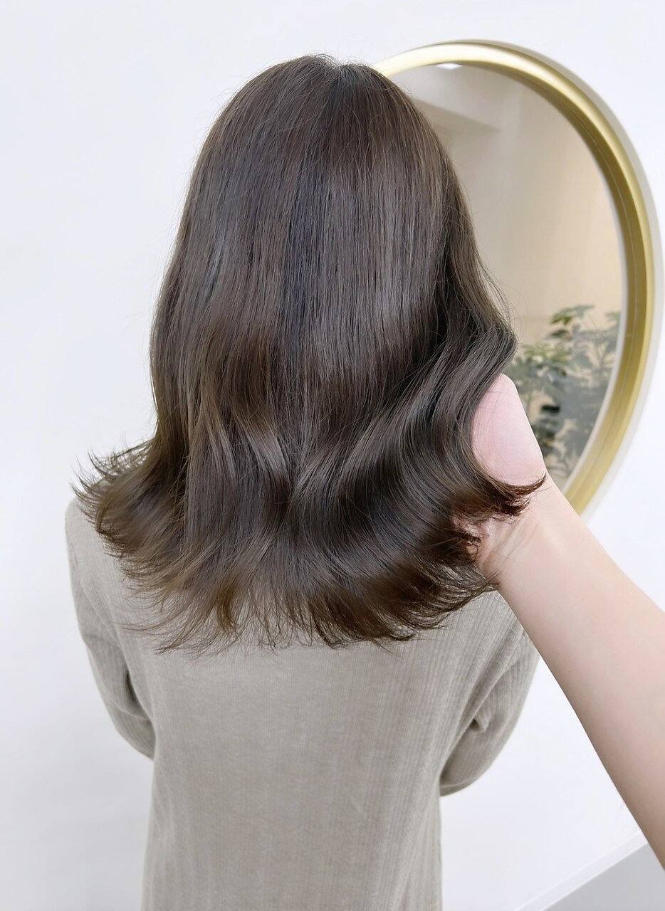 デザインカット＋【ハイ透明感カラー】+うる艶TR￥14300