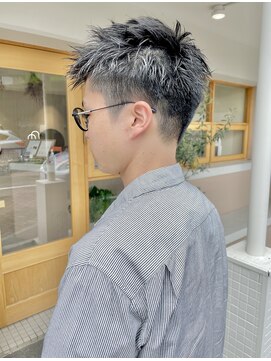 モカヘアー(mocha hair) スパイキーショート/フェード/刈り上げ/黒髪/アップバング