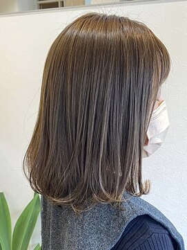 ロアン(roan) ミルクティーベージュ×ミディアムボブ