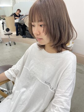 リル(re'll) 柔らかベージュカラー［酸性ストレート/ヘアセット］