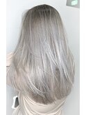 ホワイトシルバー　ストレートロング