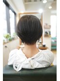 暗髪×大人女性のショートヘア