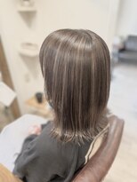 ムーン(moon)&nbsp;立体感カラー外ハネロブ