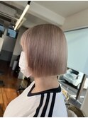 ミルクティーベージュ
