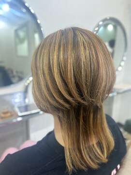 ビィーワンイースト(Be 1 EAST) ウルフカット