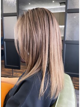 タイ(～tie.) レイヤーカット