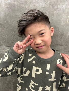 メンズサロン キング 梅田店(Men’s salon K!ng) 波巻きツイストスパイラルパーマ/フェザーパーマ/眉毛/メンズ