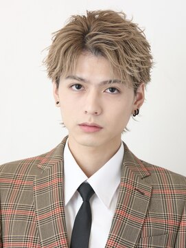 オーシャントーキョー サニー 原宿(OCEAN TOKYO Sunny) フェザーパーマ波打ちパーマコンマバングハイトーンカラー韓国