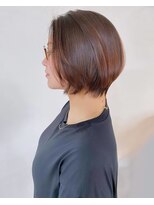 コニーズヘアサロン(Connie's Hair Salon)&nbsp;凛とした気品を感じさせるあごラインのシンプルボブ
