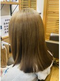 ミルクティーベージュ