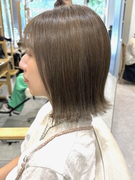 グラッシー センター北店(GLASSI) 外ハネボブ★ぱっつんボブ★シアーブルーアッシュベージュ