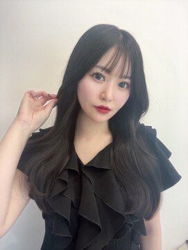 ルージュシー 堀江(RU10C) 切りっぱなしボブヘアカラーアッシュグレーバレイヤージュ