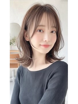 ノイエ 原宿 北参道(NoIE) ミディアムレイヤーハッシュカットダークグレーココアブラウン