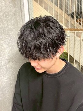ワンズナゴヤ 名古屋栄店(ONE's NAGOYA) スペインカールスパイキーショートブルーブラックフェザーパーマ