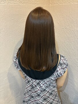 スーリール 福岡別府店(Sourire) シフォンベージュ ミントカラー 赤み消しカラー レイヤーカット