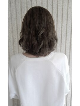 エイトタマプラ たまプラーザ店(EIGHT tamapla) 【EIGHTたまプラ】デザインカラー_切りっぱなしボブ