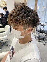 チェレ ロッソ 金剛店(Chere rosso)&nbsp;ハードツイストスパイラルパーマ×ツーブロック×ハイライト