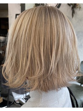 ヘアスタジオニコ(hair studio nico...) ホワイトベージュ