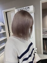 ベレーザシェルト(Beleza scelto)&nbsp;ba_透明感アッシュブラックグレージュカラーAラインボブロブヘア