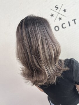 ヘアーアンドスパソシット(HAIR&SPA SOCIT) グレージュバレ×くびれミディアム