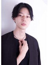 《眉カット＊》ヘアスタイルと一緒に眉毛も整えてトレンドに清潔感をプラス