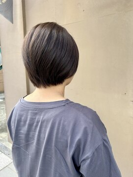 ココカラヘアー プラス(cococara‐hair plus) ショートボブ/丸みショート/前髪あり/グレージュカラー